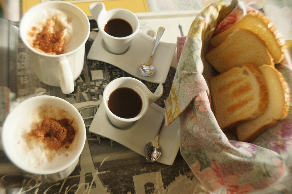 Bed And Breakfast Angolo Fiorito Civitavecchia Bagian luar foto