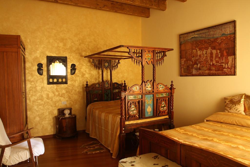 Bed And Breakfast Angolo Fiorito Civitavecchia Ruang foto
